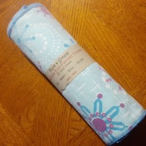 Upcycled Eco UNPaper Flannel Towels Roll 15 Count 11x12"